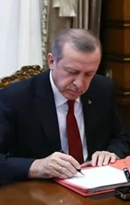 Cumhurbaşkanı Erdoğan AYM'ye 2 yeni üye atadı