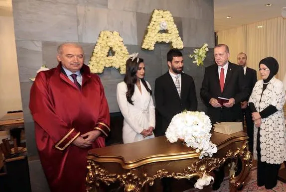 İşte Erdoğan Ailesi'nin Arda ve Aslıhan'a hediyesi-1