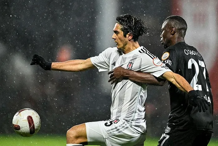 besiktas-deplasmanda-pendikspora-maglup-oldu-iste-macta-yasananlar-1705772408586.jpeg Beşiktaş deplasmanda Pendikspor'a mağlup oldu! İşte maçta yaşananlar...-2