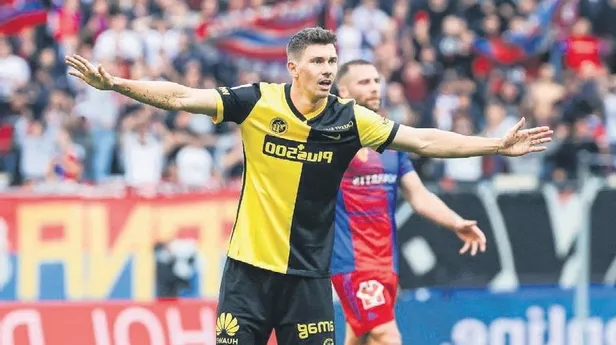 okan-buruktan-sol-beke-supriz-hamle-spor-haberleri-1661991440016.jpeg Okan Buruk'tan sol beke süpriz hamle! | Spor haberleri-12