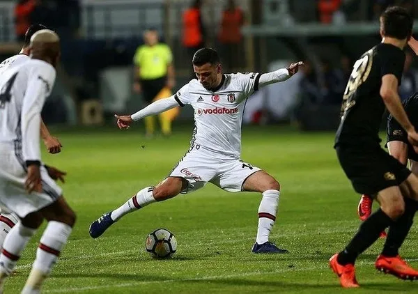 Beşiktaş'tan gönderilecek 10 isim belli oldu-8