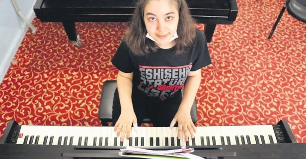 Otizmli Elif Ece Türkoğlu, piyanoda zirveye doğru ilerliyor