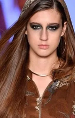 Tacı geri alına Itır Esen: Yanlış anlaşıldım