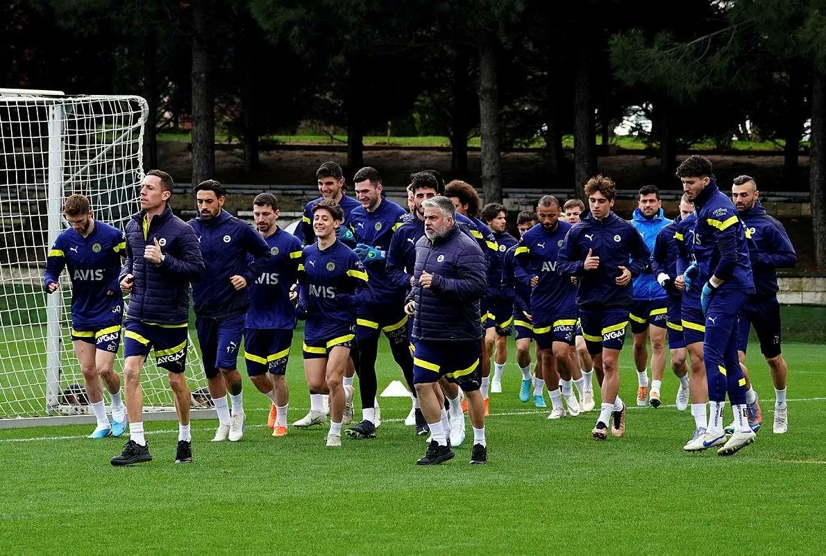 Fenerbahçeli yıldıza Fransa’dan 3 talip!