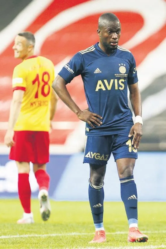 fenerden-5li-operasyon-yonetimini-kasim-ayinda-ciddi-bir-mesai-bekliyor-1667089665933.jpeg Fener’den 5’li operasyon! Yönetimini kasım ayında ciddi bir mesai bekliyor-2