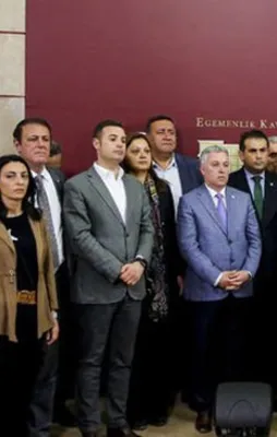 15 vekil CHP'ye geri dönüyor!