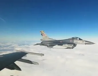 2 F-16 uçağı eğitim için kalktı