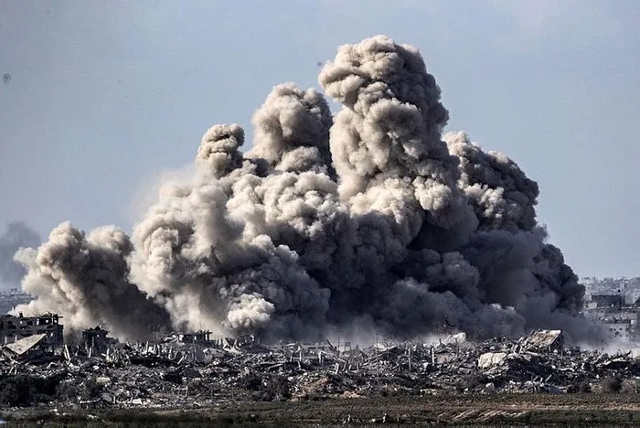 Dünyaca ünlü model Gigi Hadid'ten katil İsrail'e sert tepki: Her Filistinliyi terörist görüyor-2