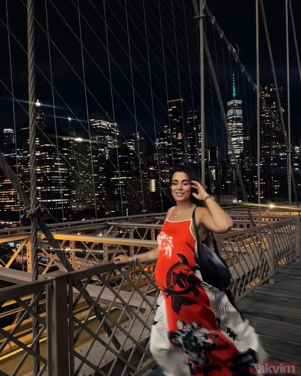 Tolga Sarıtaş'ın eşi Zeynep Mayruk'tan karnı burnunda New York pozları! Ünlü çiftin Amerika tatilinden yeni kareler... - 10