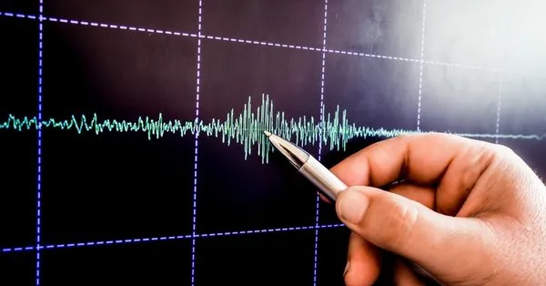 Son Dakika Izmir Cesme De Korkutan Deprem 4 Subat Afad Son Depremler Takvim