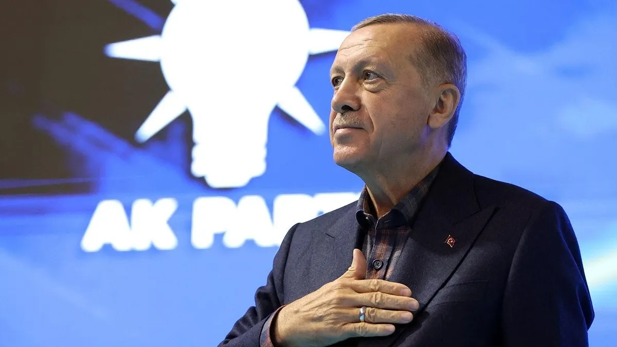 ozgur-ozel-topal-ordek-kaldi-sisirilmis-anketlerde-yeni-partiyi-kurtaramadi-3-arastirmada-tek-birinci-ak-parti-1786682083664.jpeg Özgür Özel "topal ördek" kaldı! YENİ Parti'nin anket balonu patladı: 3 araştırmada tek birinci AK Parti-6