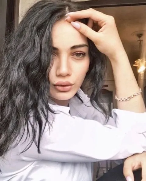 son-dakika-tiktok-fenomeni-dilan-koc-oldurulmek-ve-tecavuzle-tehdit-edilmisti-3-kisi-gozaltina-alindi-1618061299687.jpg SON DAKİKA: TikTok fenomeni Dilan Koç'u tecavüz ve ölümle tehdit eden 3 kişi gözaltına alındı-14