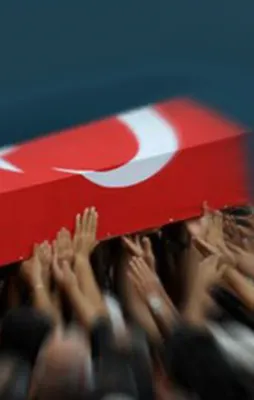 Şehit öğretmenlerimizi rahmetle anıyoruz