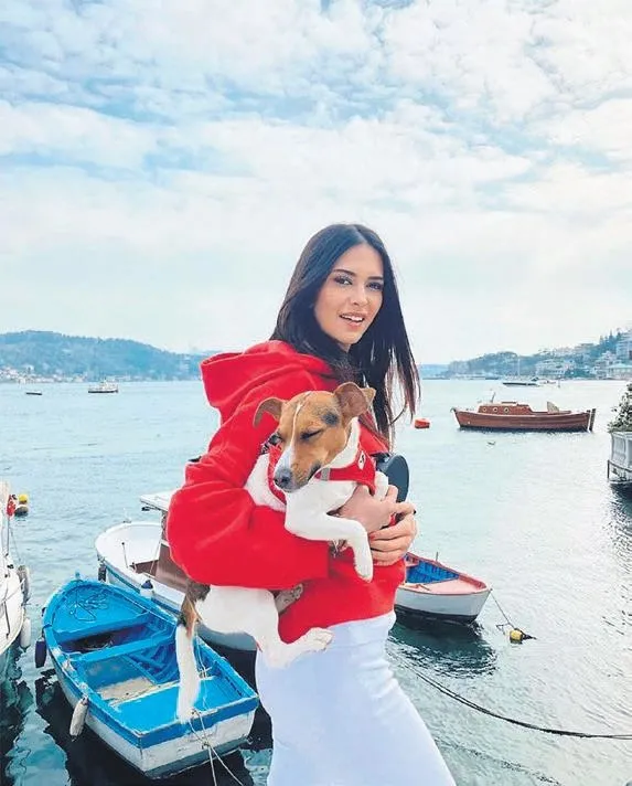 Sen Anlat Karadeniz"i özleyenler ekran başına! Ulaş Tuna Astepe ve İrem Helvacıoğlu... | 13 Mart magazin haberleri-5