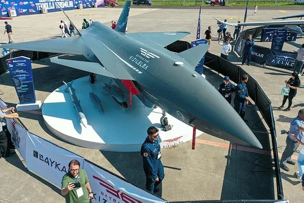 selcuk-bayraktardan-kizilelma-aciklamasi-cok-daha-buyuk-ulkelerden-talep-var-1666976920280.jpeg Selçuk Bayraktar'dan 'Kızılelma' açıklaması: Çok daha büyük ülkelerden talep var-3