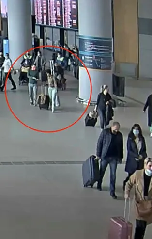 Havalimanında kaçak cep telefonu operasyonu