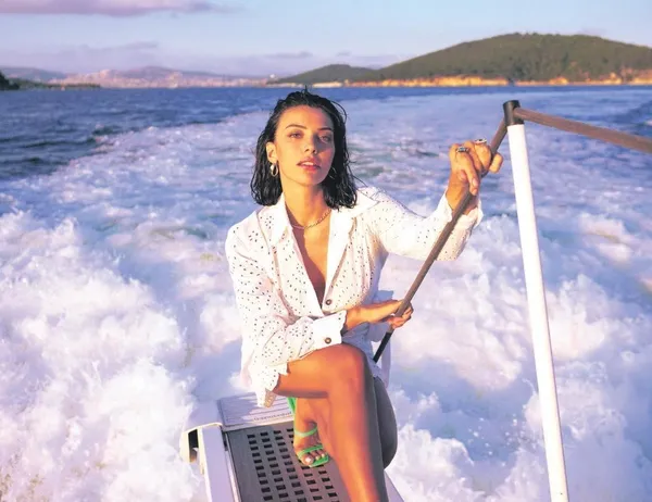 Tuvana'ya yakın markaj! Pınar Tartan'la aşkını geçtiğimiz ay sonlandıran Murat Ceylan'a Tuvana da kayıtsız kalmadı-5