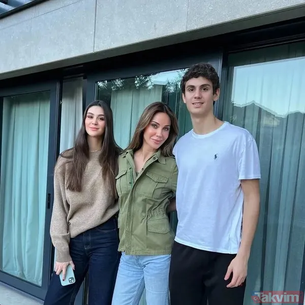 Demet Şener Ve Çocukları