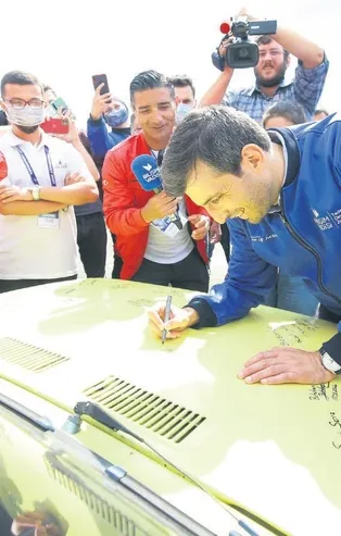 'Hedef uçan araba teknolojisini geliştirmek'