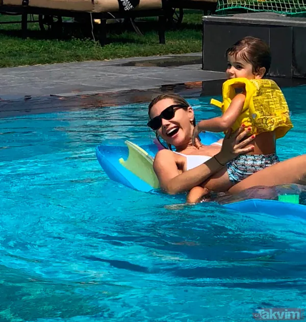 Bu Bakıcıları Tutan İsimlerinden Birinin De Rachel Araz Kiresepi Olduğu Biliniyor.