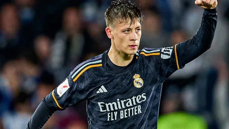 arda-guler-icin-real-madride-oyle-bir-teklif-geldi-ki-daha-bir-sezon-gecmeden-neler-oldu-neler-1715889981782.jpeg Arda Güler için Real Madrid'e öyle bir teklif geldi ki! Daha bir sezon geçmeden neler oldu neler-5