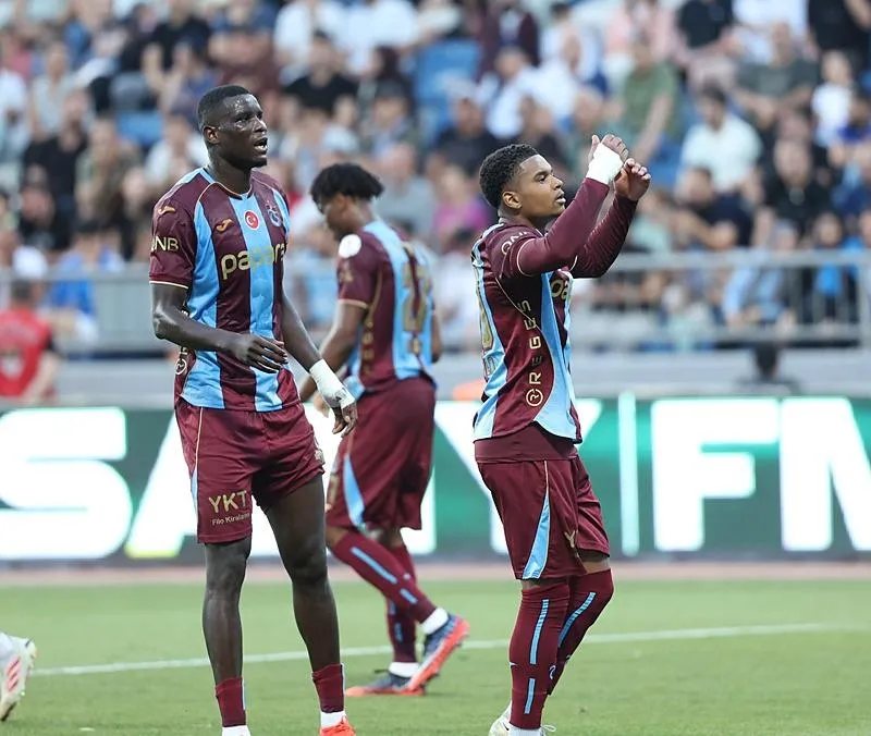 trabzonspor-avantaj-pesinde-fatih-tekke-11i-belirledi-1787207817006.jpeg Trabzonspor atv ekranlarında avantaj peşinde! Fatih Tekke'den ilk 11'de Muhammed Salah kararı-4