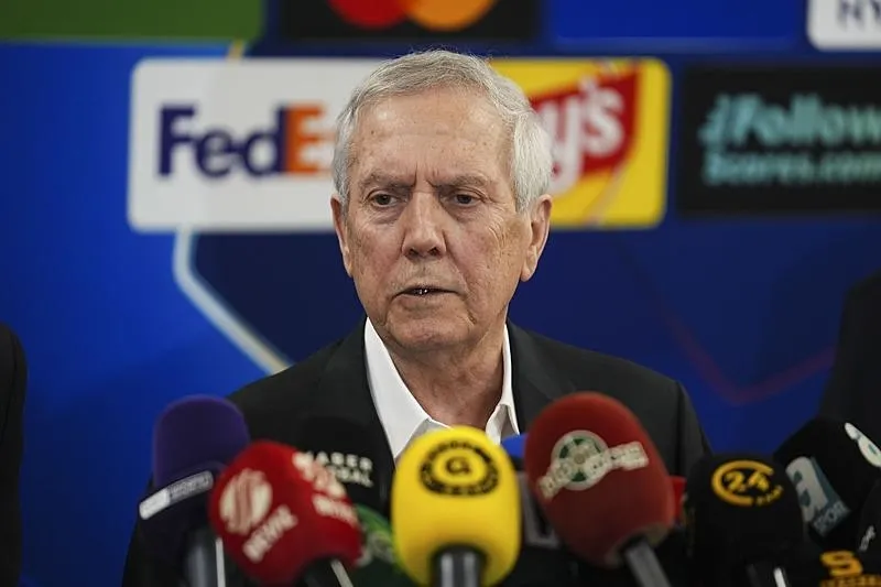 fenerbahce-baskani-aziz-yildirimdan-transfer-mujdesi-aziz-yildirim-mujdeyi-verdi-transfer-donemi-hizli-gececek-1789718966974.jpeg Aziz Yıldırım müjdeyi verdi! Transfer dönemi hızlı geçecek-3