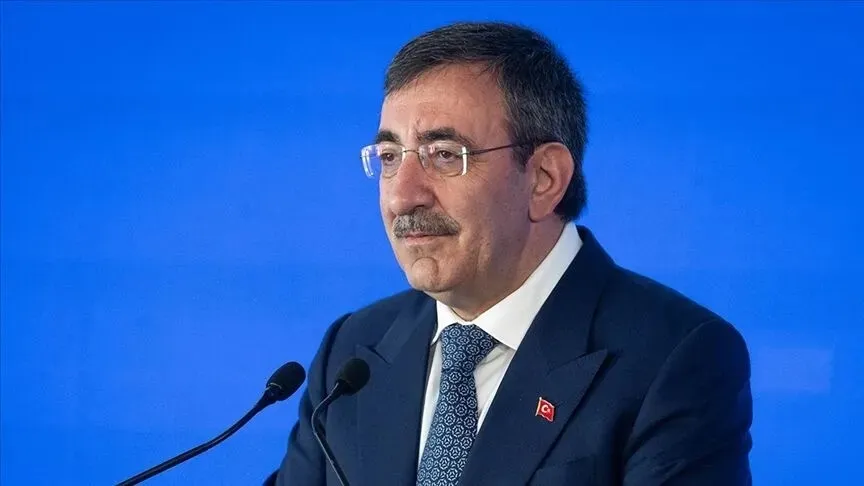cevdet-yilmazdan-iran-cikarmasi-hamaneyin-cenaze-torenine-katilacak-1783022137374.jpeg Cevdet Yılmaz'dan İran çıkarması: Hamaney'in cenaze törenine katılacak-2