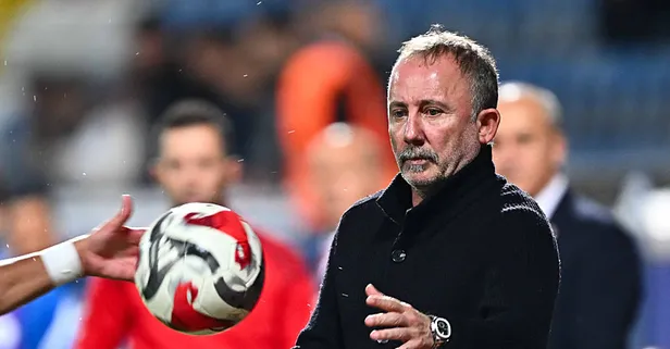 Beşiktaş tribünlerinden büyük tepki! "Sergen gelecek hesap verecek"