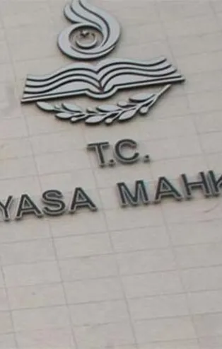 Anayasa Mahkemesi'nden skandal karar! Cumhurbaşkanına hakareti ifade özgürlüğü saydı