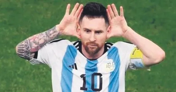 Lionel Messi Ronaldo’yu yakaladı!