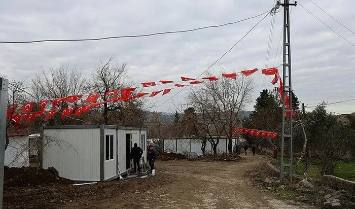 Kahramanmaraş Valiliği açıkladı: Şehit Müslüm Özdemir'in ailesi çadırda yaşadığı iddiaları gerçeği yansıtmıyor!-4