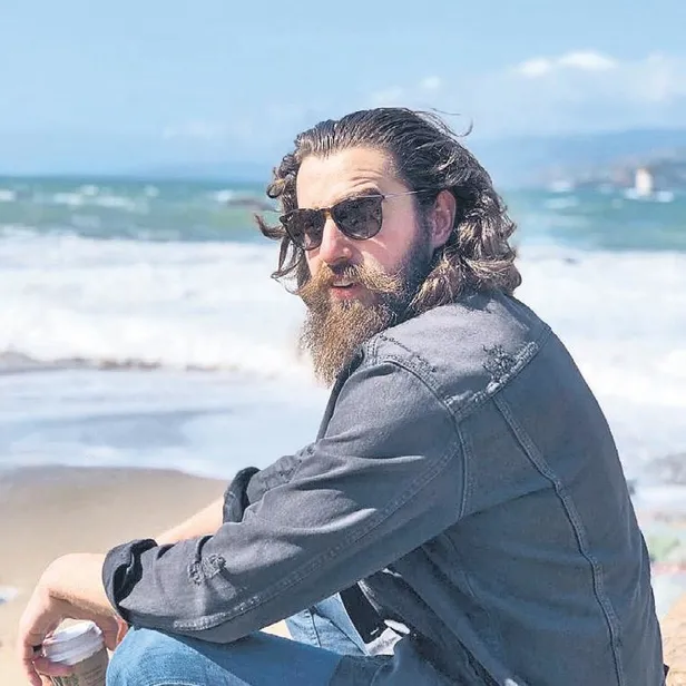 abdde-nehirde-bogulan-umut-felik-corumda-son-yolculuguna-ugurlandi-1592266492047.jpeg ABD’de nehirde boğulan Umut Felik Çorum'da son yolculuğuna uğurlandı-1