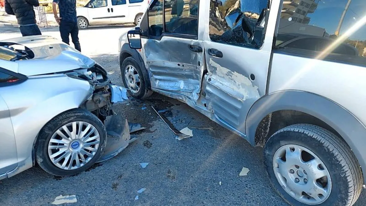 Adıyaman'da kaza: 2 kişi yaralandı