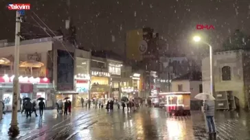 İstanbul'da kar yağışı etkili oluyor