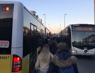 İstanbul’da yine metrobüs arızası!