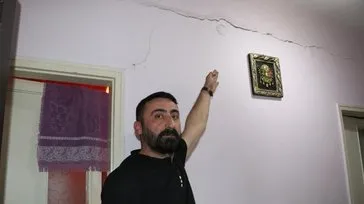 Tokat’taki 5,6’lık deprem nedeniyle Kayseri’de bir evde hasar oluştu!
