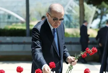 Başkan Erdoğan Bakü’de şehitlikleri ziyaret etti