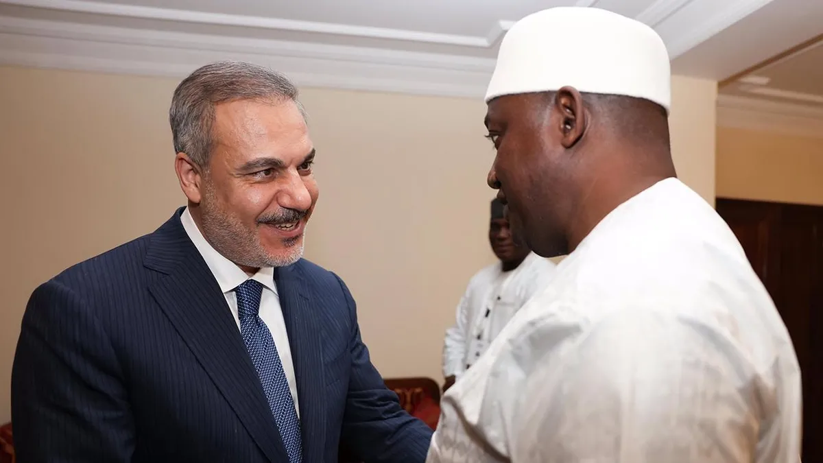 Dışişleri Bakanı Hakan Fidan Gambiya'da! Türk şirketlerinin temsilcileriyle buluştu