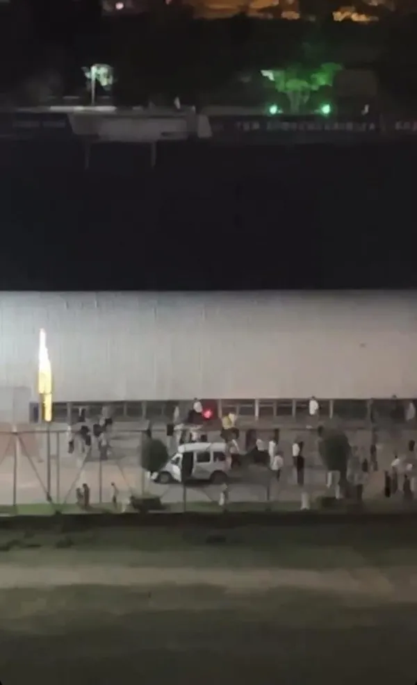 Konserde bıçaklı dehşet: Suç makinesi 2’si polis 6 kişiyi yaraladı-8