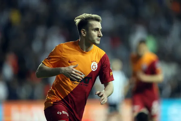 fransiz-basinindan-flas-iddia-lyon-kerem-akturkoglu-icin-sartlari-zorlayacak-1652433164414.jpg Fransız basınından flaş iddia: Lyon Kerem Aktürkoğlu için şartları zorlayacak-4