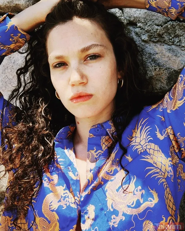 Gözleri KaraDeniz’in Güneş’i Özge Yağız’ın ablası ortaya çıktı! Güzelliği ortalığı salladı - 25