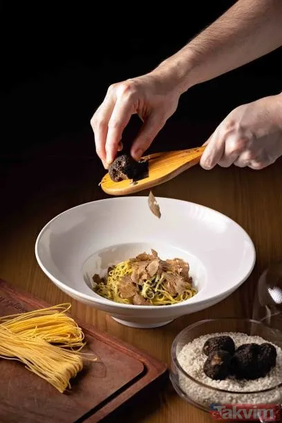 Köpekler buluyor! KİLOSU 72 BİN TL! Siz de toplayıp para kazanabilirsiniz! Türkiye'de 225 kilo bulunuyor! - 11