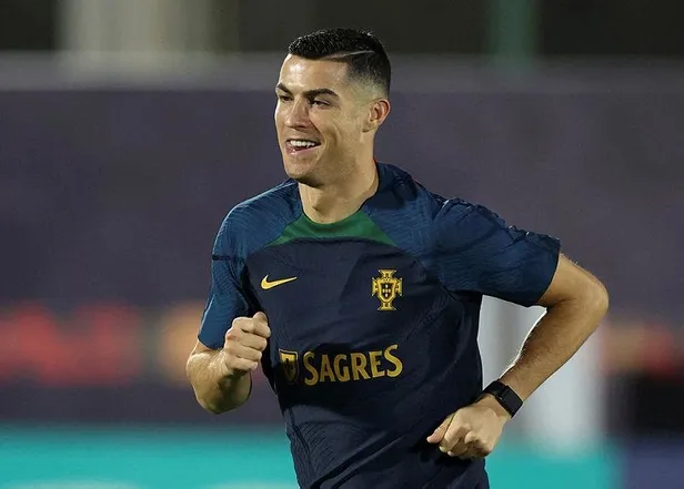 son-dakika-ve-beklenen-oldu-manchester-united-cristiano-ronaldonun-sozlesmesini-feshetti-1669139374847.jpeg Son dakika: Ve beklenen oldu! Manchester United, Cristiano Ronaldo'nun sözleşmesini feshetti-3