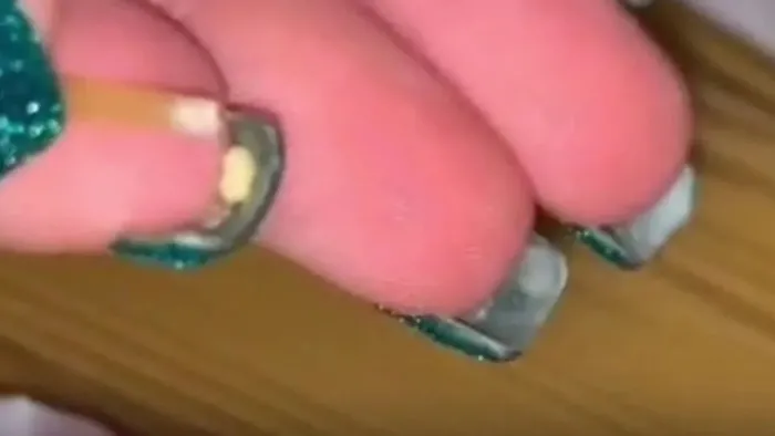 Beyazlayan bölgeye dikkatli bakın: Makarna böyleyse evinize sakın almayın!-5