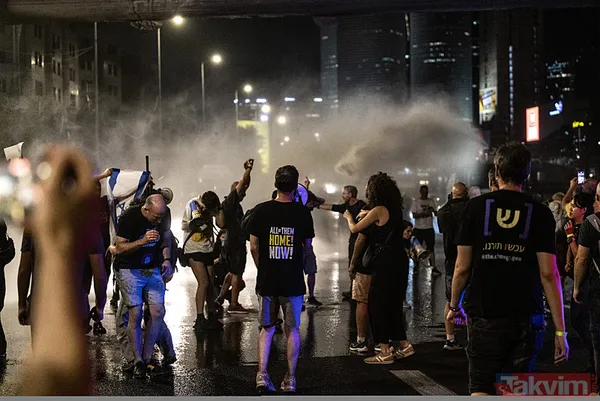 Tel Aviv'de kafesli protesto! Onlarca İsrailli, Netanyahu'nun istifası için sokaklara döküldü: Sen baştasın, sen suçlusun - 19