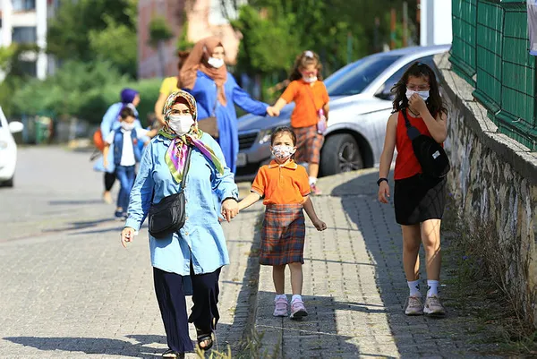 Son dakika: Milli Eğitim Bakanlığı yeni öğretim yılı takvimini açıkladı! Karneler ne zaman verilecek?-6