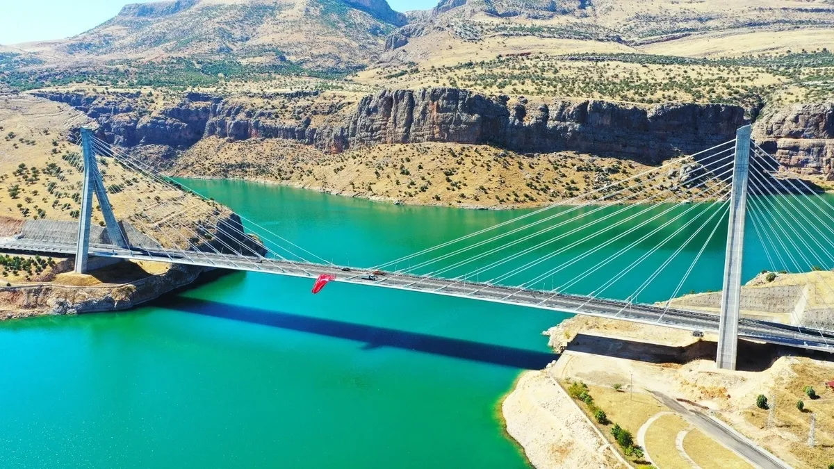 Nissibi Köprüsü'nde 5.9 milyarlık tasarruf: Hem yakıttan hem nakitten