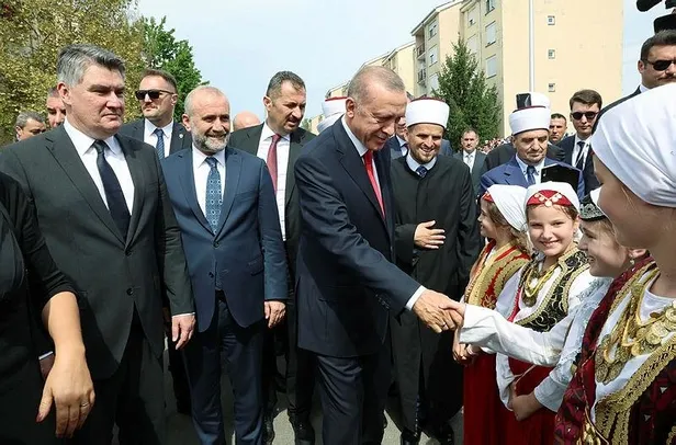 SON DAKİKA: Başkan Erdoğan'a Hırvatistan'da anlamlı ödül! Adının verildiği İslam Kültür Merkezi'ni açtı...-7