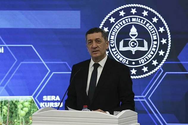 SON DAKİKA: Bakan Selçuk'tan 'yaz tatili' açıklaması! MEB'in eğitim takvimi belli oldu: Gönüllü okul programı geliyor